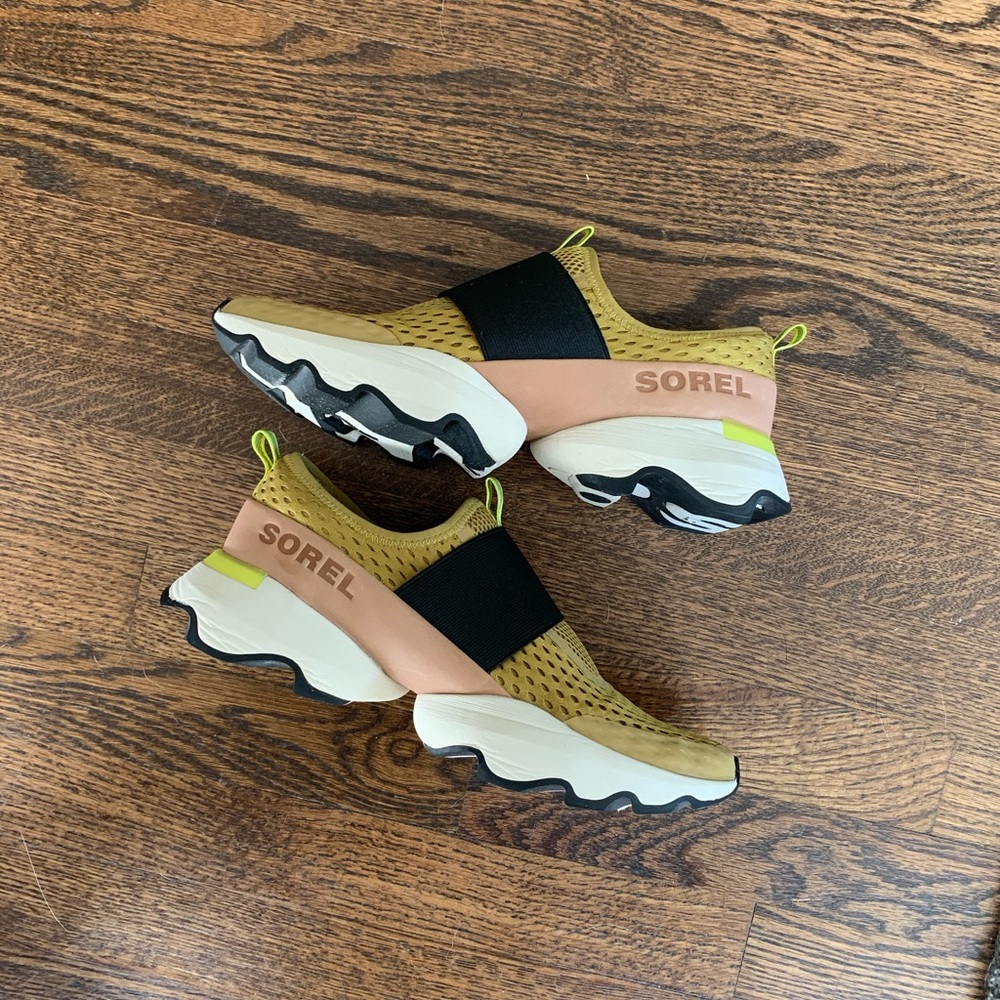 Sorel kinetic impact strap sneaker